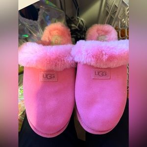 NWOB ugg slippers